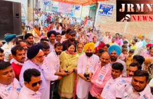 ਲੁਧਿਆਣਾ ਦੱਖਣੀ ਤੋਂ ਮਾਣਯੋਗ ਐਮ ਐਲ ਏ ਦੇ ਯਤਨਾ ਸਦਕਾ ਪਾਰਟੀ ਨੂੰ ਮਿਲੀ ਹੋਰ ਮਜ਼ਬੂਤੀ। ਅਕਾਲੀ ਦਲ ਅਤੇ ਕਾਂਗਰਸ ਦੇ ਅਹੁਦੇਦਾਰ ਆਪਣੇ ਸੈਂਕੜੇ ਮੈਂਬਰਾਂ ਸਣੇ ਹੋਏ ਆਮ ਆਦਮੀ ਪਾਰਟੀ ਚ ਸ਼ਾਮਿਲ।