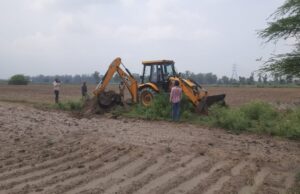 ਗਲਾਡਾ ਵਲੋਂ ਕੂੰਮ ਕਲਾਂ ‘ਚ ਸੈਂਕੜੇ ਏਕੜ ਜ਼ਮੀਨ ਕਬਜ਼ਾ ਮੁਕਤ ਕਰਵਾਈ ਗਈ