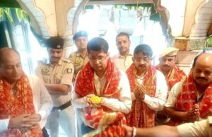 उपायुक्त ने माता श्री चिंतपूर्णी में शीश नवाया