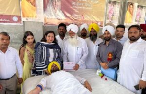ਕੈਬਨਿਟ ਮੰਤਰੀ ਹਰਭਜਨ ਸਿੰਘ ਨੇ ਕੀਤਾ ਖੂਨ ਦਾਨ
