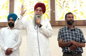 ਸਪੀਕਰ ਸੰਧਵਾਂ ਨੇ ਕੋਟਕਪੂਰਾ ਦੇ ਸੰਗਮ ਪੈਲੇਸ ਵਿਖੇ ਪਾਰਟੀ ਵਰਕਰਾਂ ਨਾਲ ਕੀਤੀ ਮੀਟਿੰਗ