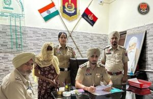 ਲੁਧਿਆਣਾ ਪੁਲਿਸ ਵੱਲੋਂ ਨਸ਼ਿਆਂ ਵਿਰੁੱਧ ਕਾਰਵਾਈ ਕਰਦਿਆਂ ਅੱਜ 01 ਦੋਸ਼ੀ ਨੂੰ ਗਿਰਫ਼ਤਾਰ ਕੀਤਾ ਗਿਆ ਜਿਸ ਪਾਸੋਂ 50 ਗ੍ਰਾਮ ਹੈਰੋਇਨ ਬਰਾਮਦ ਕੀਤੀ ਗਈ !