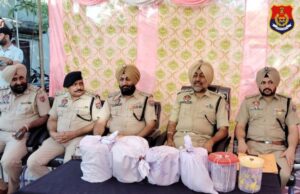 Acting swiftly on a tip-off regarding a heroin supply & a drug money exchange, CIA Staff of Kapurthala Police arrested 5 individuals, including 2 Delhi-based brothers & seized 6 Kg #heroin, recovered ₹ 7 lakh drug money & 2 cars from their possession !