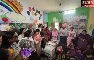 ਔਰਤਾਂ ਦੇ ਸ਼ਸ਼ਕਤੀਕਰਨ ਸਬੰਧੀ ਪਾਰਲੀਮੈਂਟ ਕਮੇਟੀ ਵਲੋਂ ਆਂਗਣਵਾੜੀ ਸੈਂਟਰ ਦਬੁਰਜੀ ਅਤੇ ਸਰਕਾਰੀ ਸੀਨੀਅਰ ਸੈਕੰਡਰੀ ਸਕੂਲ ਮਾਨਾਂਵਾਲਾ ਦਾ ਕੀਤਾ ਦੌਰਾ !