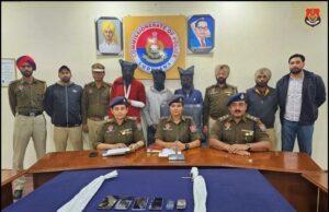 Ludhiana Police has arrested 03 accused and recovered 06 mobiles phones ,02 sharp edged weapon, 01 activa and 01 motorcycle !