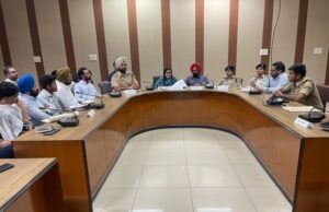 ਡੀਸੀ, ਸੀਪੀ, ਐਸਐਸਪੀਜ਼ ਨੇ ਕਿਸਾਨਾਂ ਨੂੰ ਪਰਾਲੀ ਪ੍ਰਬੰਧਨ ਪ੍ਰਕਿਰਿਆ ਨੂੰ ਅਪਣਾ ਕੇ ਪਰਾਲੀ ਸਾੜਨ ਦੀ ਪ੍ਰਥਾ ਨੂੰ ਛੱਡਣ ਦੀ ਕੀਤੀ ਅਪੀਲ !