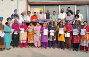 ਉੱਜਵਲਾ ਯੋਜਨਾ ਸਕੀਮ ਤਹਿਤ ਐਮ ਐਲ ਏ ਛੀਨਾ ਵੱਲੋਂ 100 ਸਿਲੰਡਰ ਮਹਿਲਾਵਾਂ ਨੂੰ ਤਕਸੀਮ !