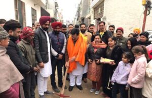 ਵਿਧਾਇਕ ਬੱਗਾ ਵਲੋਂ ਵਾਰਡ ਨੰਬਰ 93 ‘ਚ ਸੜ੍ਹਕ ਨਿਰਮਾਣ ਕਾਰਜ਼ਾਂ ਦਾ ਉਦਘਾਟਨ !