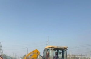 ਵਿਧਾਇਕ ਬੱਗਾ ਵਲੋਂ ਬੁੱਢੇ ਦਰਿਆ ਦੇ ਬੰਦ ਹੋਏ ਪੁਲ ਦੇ ਨਵੀਨੀਕਰਣ ਕਾਰਜ਼ਾਂ ਦੀ ਸ਼ੁਰੂਆਤ ਰਿਕਸ਼ਾ ਚਾਲਕ ਕੋਲੋਂ ਕਰਵਾਈ ਗਈ !