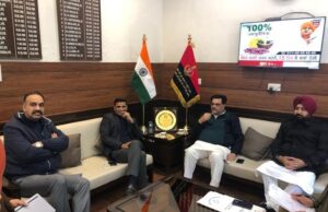 ਵਿਧਾਇਕ ਬੱਗਾ ਨੇ ਜਲੰਧਰ ਬਾਈਪਾਸ ਅਤੇ ਰੇਲਵੇ ਸਟੇਸ਼ਨ ਰੋਡ ਸਮੇਤ ਪੁਰਾਣੇ ਸ਼ਹਿਰ ਦੇ ਇਲਾਕਿਆਂ ਨੂੰ ਭੀੜ-ਭੜੱਕੇ ਤੋਂ ਮੁਕਤ ਕਰਨ ਲਈ ਯੋਜਨਾਵਾਂ ਉਲੀਕਣ ਲਈ ਨਗਰ ਨਿਗਮ ਕਮਿਸ਼ਨਰ, ਪੁਲਿਸ ਕਮਿਸ਼ਨਰ ਅਤੇ ਸਕੱਤਰ ਆਰ.ਟੀ.ਏ. ਨਾਲ ਕੀਤੀ ਮੀਟਿੰਗ !