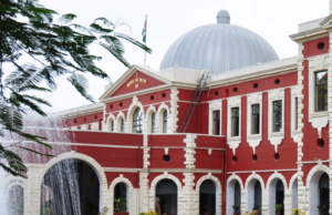 नाबालिग को अभिभावक की सहमति के बिना रखना या लुभाना अपहरण के बराबर है, नाबालिग की सहमति मायने नहीं रखती: झारखंड हाईकोर्ट