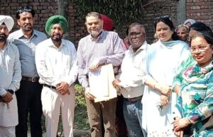 ਕਾਂਗਰਸ ਪਾਰਟੀ ਨੇ ਵਿਧਾਇਕ ਧਾਲੀਵਾਲ ਦੀ ਅਗਵਾਈ ‘ਚ ਐਸ.ਡੀ.ਐਮ. ਨੂੰ ਦਿੱਤਾ ਚੋਣ ਕਮਿਸ਼ਨ ਦੇ ਨਾਂ ਮੰਗ ਪੱਤਰ * ਝੂਠੇ ਸਬਜਬਾਗ ਦਿਖਾ ਕੇ ਵੋਟਾਂ ਮੰਗਣ ‘ਤੇ ਲੱਗੇ ਰੋਕ – ਕਰਮਜੀਤ ਬਿੱਟੂ
