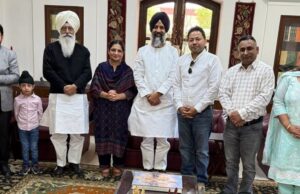 पंजाब के स्थानीय निकाय मंत्री डॉ. रवजोत सिंह अपने परिवार के साथ राधा स्वामी डेरा ब्यास पहुंचे।