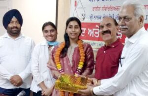 ब्लड बैंक फगवाड़ा में लगाया दांतों एवं जबड़ों का 451वां निशुल्क शिविर * 125 मरीजों की हुई जांच * 8 नए तैयार जबड़े भी बांटे