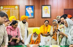 ਕੈਬਨਿਟ ਮੰਤਰੀ ਤਰੁਨਪ੍ਰੀਤ ਸਿੰਘ ਸੌਂਦ ਅਤੇ ਵਿਧਾਇਕ ਹਾਕਮ ਸਿੰਘ ਠੇਕੇਦਾਰ ਦੀ ਹਾਜ਼ਰੀ ਵਿੱਚ ਗੁਰਮਿੰਦਰ ਸਿੰਘ ਤੂਰ ਨੇ ਮਾਰਕੀਟ ਕਮੇਟੀ ਰਾਏਕੋਟ ਦੇ ਚੇਅਰਮੈਨ ਵਜੋਂ ਸੰਭਾਲਿਆ ਅਹੁੱਦਾ