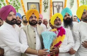 ਕੈਬਨਿਟ ਮੰਤਰੀ ਤਰੁਨਪ੍ਰੀਤ ਸਿੰਘ ਸੌਂਦ ਅਤੇ ਵਿਧਾਇਕ ਜਗਤਾਰ ਸਿੰਘ ਦਿਆਲਪੁਰਾ ਦੀ ਹਾਜ਼ਰੀ ਵਿੱਚ ਸੁਖਵਿੰਦਰ ਸਿੰਘ ਗਿੱਲ ਨੇ ਮਾਰਕੀਟ ਕਮੇਟੀ ਮਾਛੀਵਾੜਾ ਸਾਹਿਬ ਦੇ ਚੇਅਰਮੈਨ ਵਜੋਂ ਸੰਭਾਲਿਆ ਅਹੁਦਾ