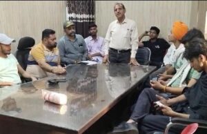 भारत भूषण गोगा के गृह निवास पर इक सधारन बैठक की गई