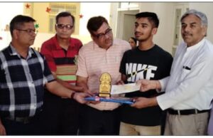 निष्ठावान विद्यालय स्टाफ के मार्गदर्शन में विद्यार्थियों ने स्थापित किये सफलता के नये कीर्तिमान : सतीश जैन