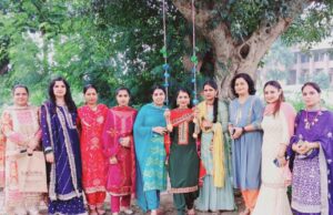 ਆਲ ਇੰਡੀਆ ਰੇਡੀਓ ਵਲੋਂ ਮਨਾਇਆ ਗਿਆ ਤੀਜ ਦਾ ਤਿਉਹਾਰ ਸਮੂਹ ਕਰਮਚਾਰੀਆਂ ਵਲੋਂ ਸਭਿਆਚਾਰਕ ਮਾਹੌਲ ਦਾ ਰੰਗ ਬਨ੍ਹਿਆ ਗਿਆ ਅਤੇ ਪੀਘਾਂ ਝੂਟੀਆਂ