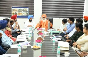 ਰਾਜ ਸਭਾ ਐਮ.ਪੀ ਸੰਤ ਸੀਚੇਵਾਲ ਨੇ ਕੀਤੀ ਸਮੀਖਿਆ ਮੀਟਿੰਗ; ਪੀ.ਪੀ.ਸੀ.ਬੀ, ਪੁਲਿਸ ਅਤੇ ਨਗਰ ਨਿਗਮ ਦੀਆਂ ਸਾਂਝੀਆਂ ਟੀਮਾਂ 1 ਅਗਸਤ ਤੋਂ ‘ਬੁੱਢੇ ਦਰਿਆ’ ਵਿੱਚ ਗੋਬਰ ਸੁੱਟਣ ਵਾਲੇ ਡੇਅਰੀ ਮਾਲਕਾਂ ਵਿਰੁੱਧ ਕਰਨਗੀਆਂ ਸਖ਼ਤ ਕਾਰਵਾਈ