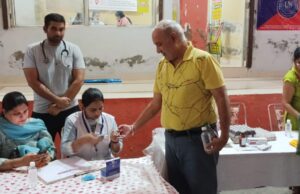 संयुक्त नैतिक मानव अधिकार समिति अंबाला की टीम ने विश्व शांति सेवा एवं सम्मान संगठन के सहयोग से अपने अधिकारों के प्रति जागृत करने के लिए लगाया शिविर