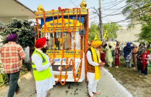 श्री गुरु नानक देव जी के प्रकाश पर्व के उपलक्ष्य में गुरुद्वारा यादगार शहीदां नबीपुर की संगतों द्वारा नगर कीर्तन सजाया गया